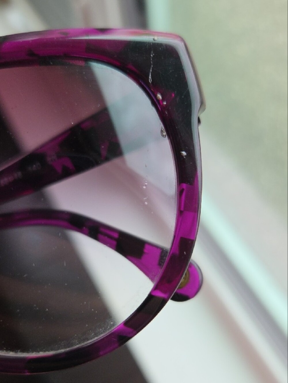 Authentic Vintage D&G Dolce & Gabbana 3061 Cat-Eye Sunglasses with Case - Picture 8 of 8